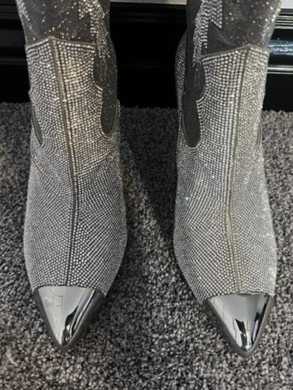Gianni Bini Silver Rhinestone Western Boots 10M Glitter Cowboy Party Glam